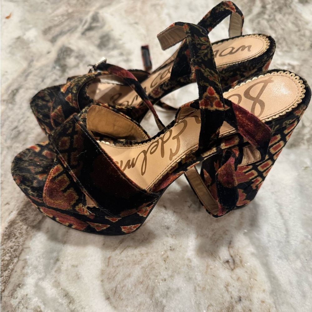 Sam Edelman Mara velvet platforms